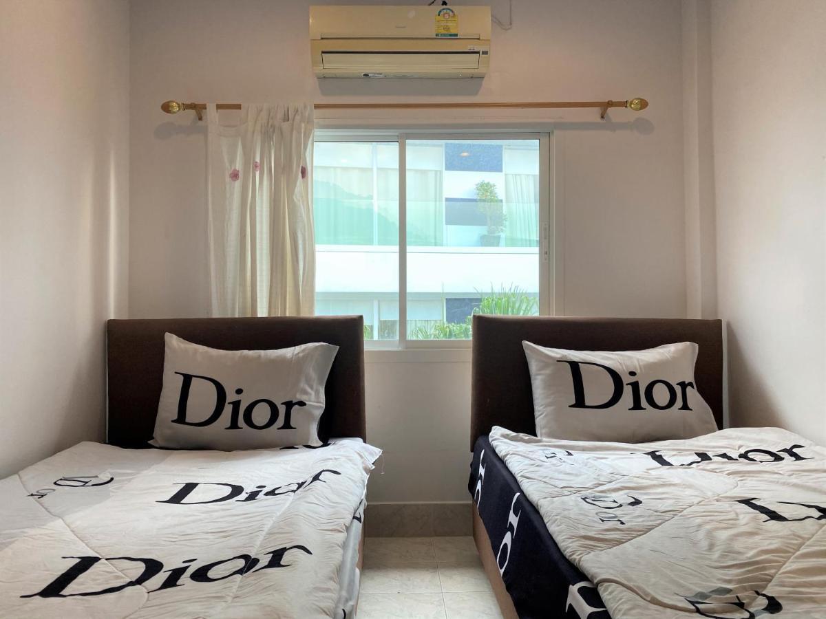 Som Guesthouse Patong Extérieur photo
