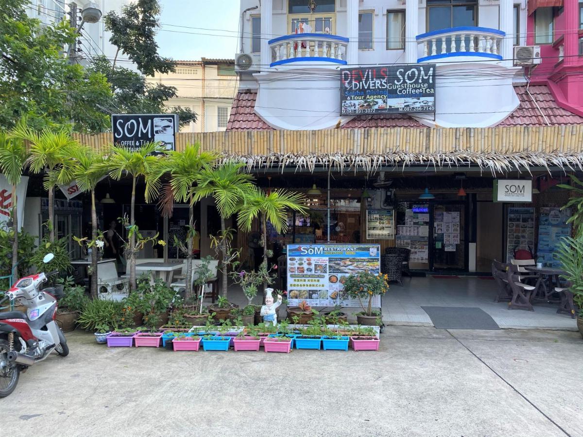 Som Guesthouse Patong Extérieur photo